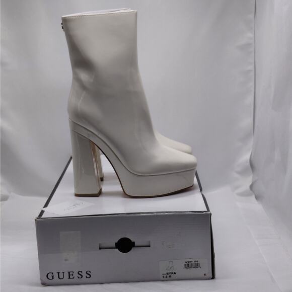 GUESS Byra Platform Ankle Boots Women 7.5 Ivory Retro 70s Block Chunky Heel Gogo - Picture 3 of 14